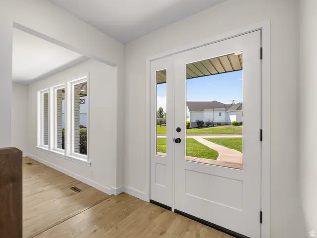 5423 W Pebble Ln, Highland, UT 84003 - #3