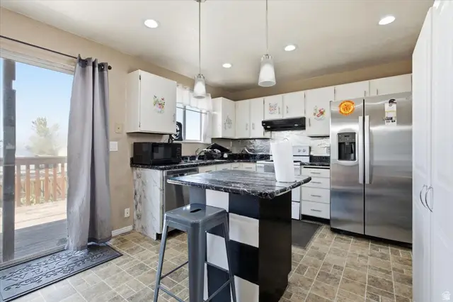 6130 W Powderwood Dr, West Valley City, UT 84128 - #3