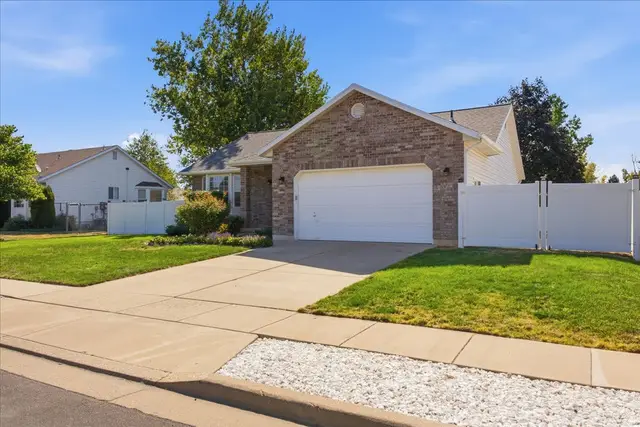 2847 W Lindi Way, Layton, UT 84041 - #3