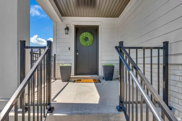 69 N Granite Park Dr, Saratoga Springs, UT 84045 - #3