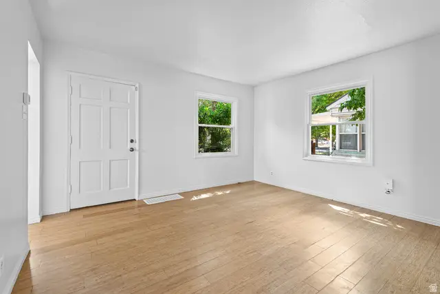 1986 S Richards St, Salt Lake City, UT 84115 - #3