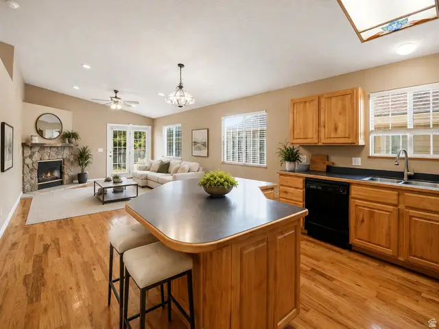 9748 N Ferguson Dr, Cedar Hills, UT 84062 - #3