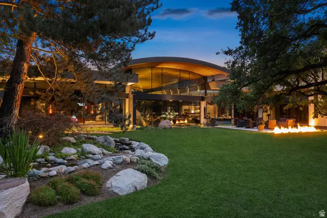 2550 E Brentwood Dr, Holladay, UT 84121 - #1