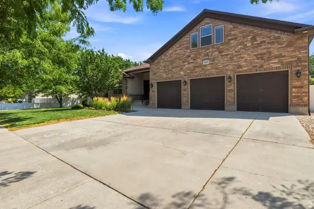 5492 Derby Ln, Stansbury Park, UT 84074 - #2