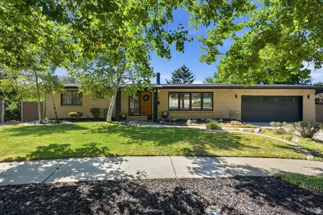 5842 S Fontaine Bleu Cir, Murray, UT 84121 - #2