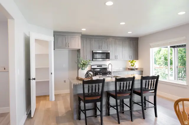 881 N 20 E, Santaquin, UT 84655 - #2
