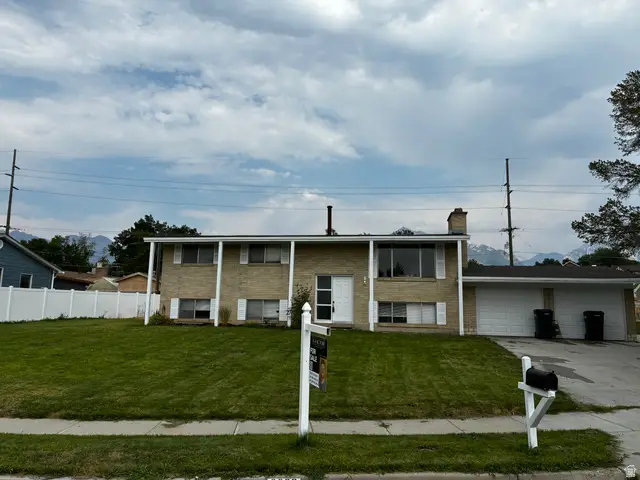 8629 S Vaquero Dr, Sandy, UT 84094 - #1