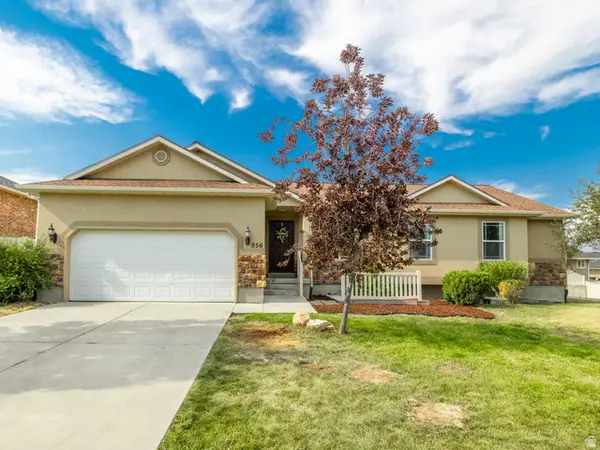 956 W Burro Way, Saratoga Springs, UT 84045