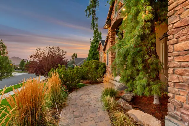14523 S Long Ridge Dr, Herriman, UT 84096 - #3