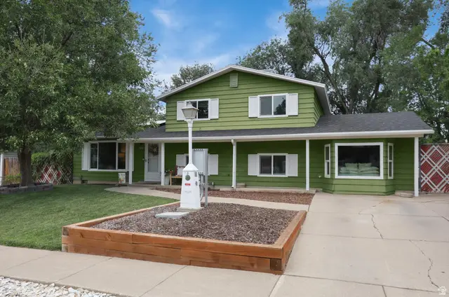 1378 Marilyn Dr, Syracuse, UT 84075 - #3