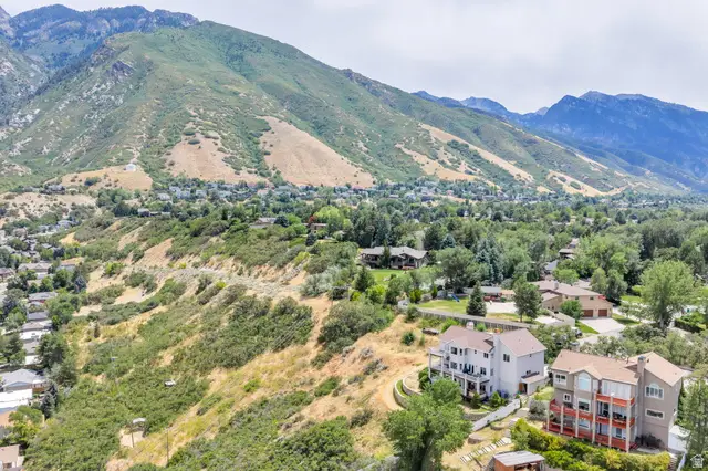 3467 E Magic Dr, Cottonwood Heights, UT 84121 - #1