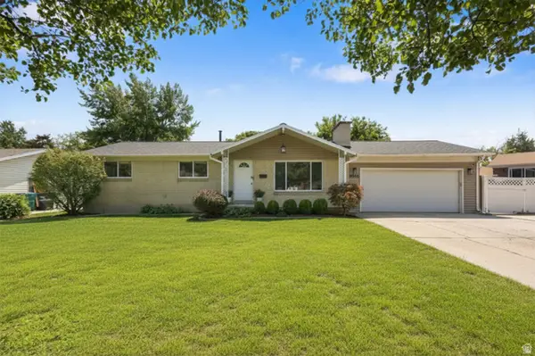 8143 S Bryce Dr E, Sandy, UT 84070
