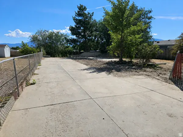 8581 S Susan Way #13, West Jordan, UT 84088