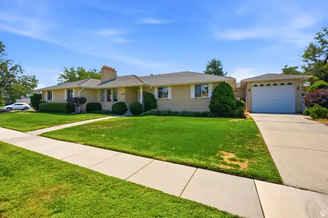 1852 E Wild Willow Ln, Sandy, UT 84093 - #2