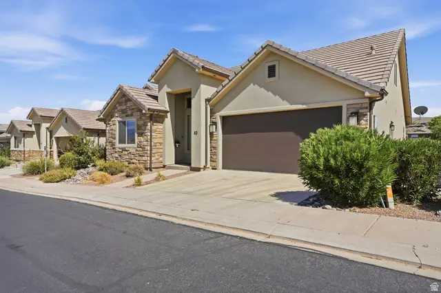 2261 S Tonaquint Dr #43, Saint George, UT 84770 - #3