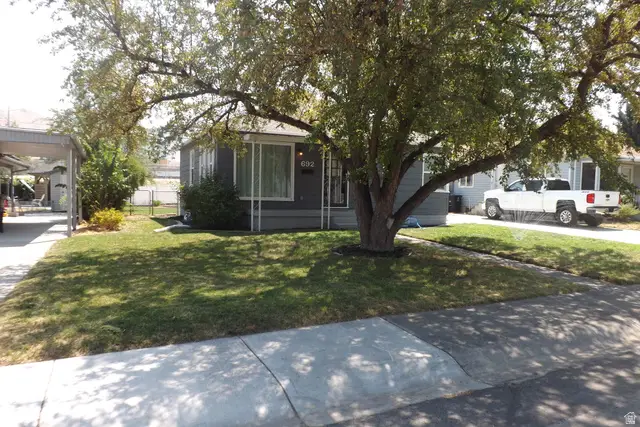 692 Brookside Dr, Springville, UT 84663 - #3