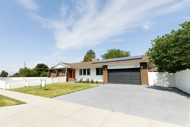 2235 E Woodchuck Way, Sandy, UT 84093 - #2