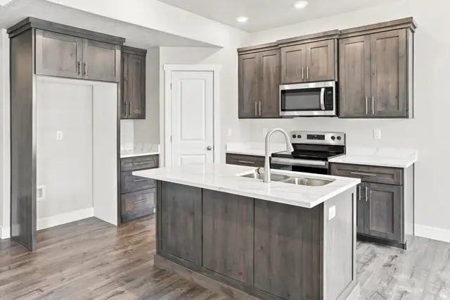 813 S 270 E #3, Smithfield, UT 84335 - #2