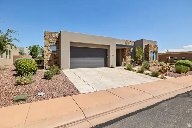 3215 S Sandstone Dr W, Hurricane, UT 84737 - #1