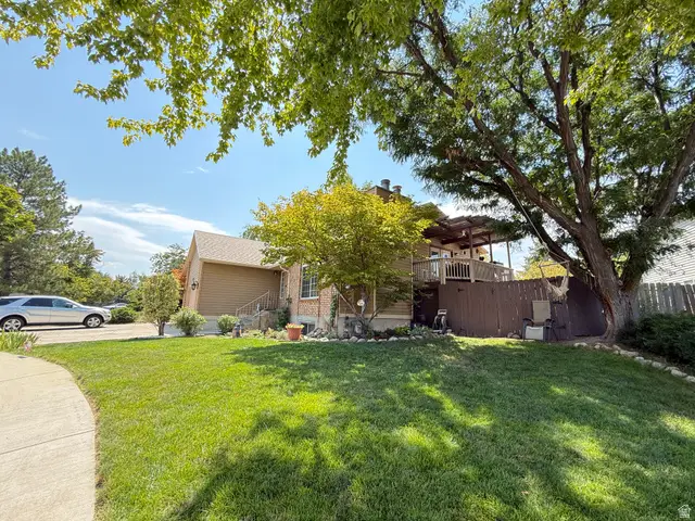 4072 S Peachwood Dr W, West Valley City, UT 84119 - #2