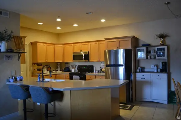 5012 S Timber Way Way E #310, Holladay, UT 84117