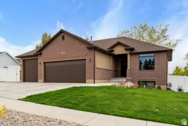 1330 E 850 N, Layton, UT 84041 - #1