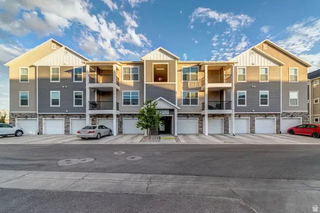 13 W Seasons Dr, Vineyard, UT 84059 - #3
