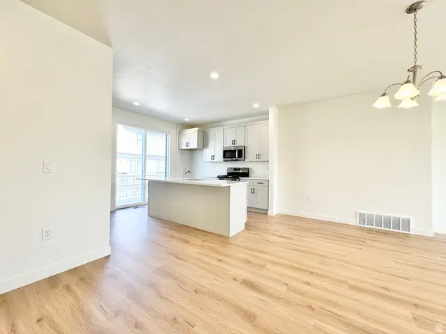 1650 N Main St, Layton, UT 84041 - #3