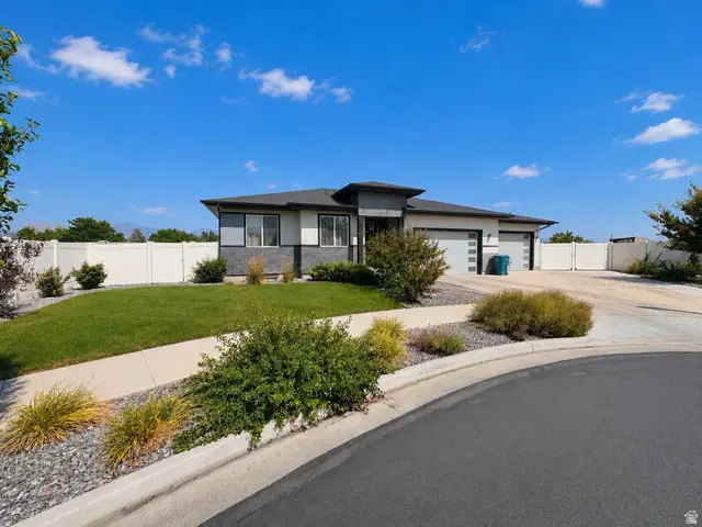 8283 S Mallard Ln, West Jordan, UT 84088 - #2
