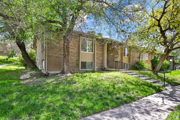 455 E 5600 S #D, Murray, UT 84107