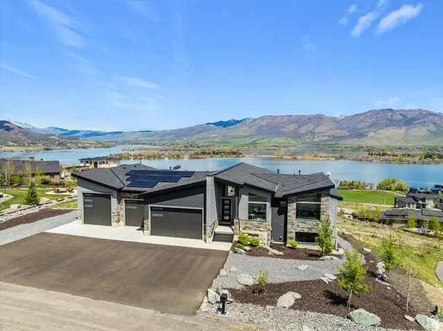 6260 Hawks Ln, Huntsville, UT 84317 - #3