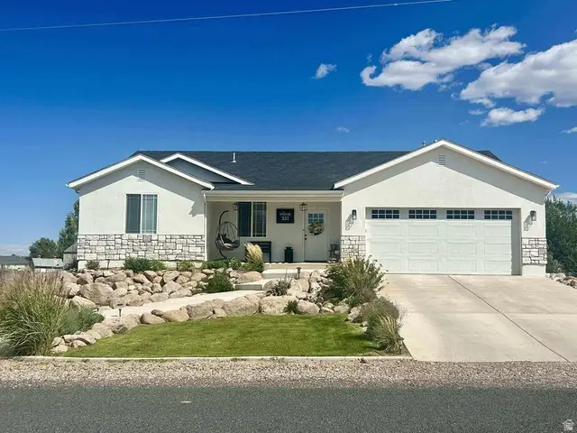 231 S 400 E E, Enterprise, UT 84725 - #1