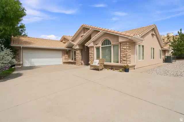 1642 W 5745 N, Saint George, UT 84770 - #1