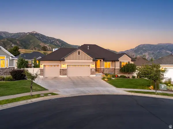 1402 E 5550 S, South Ogden, UT 84403