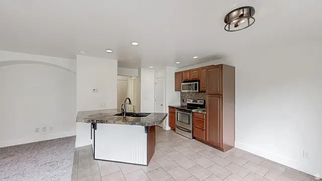 1226 Lily Pad Dr, Spanish Fork, UT 84660 - #2