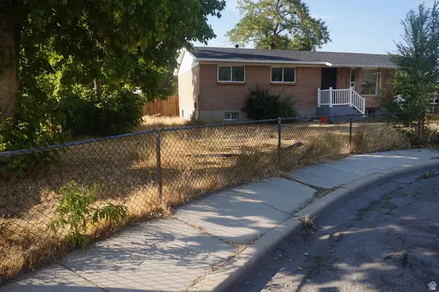 560 Pezel Rd, Tooele, UT 84074 - #2