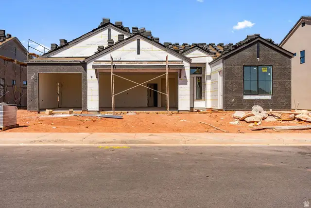 2381 Patricia Dr, Santa Clara, UT 84765 - #2
