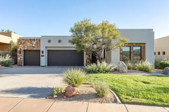 1747 W Red Cloud Cir, Saint George, UT 84770 - #2