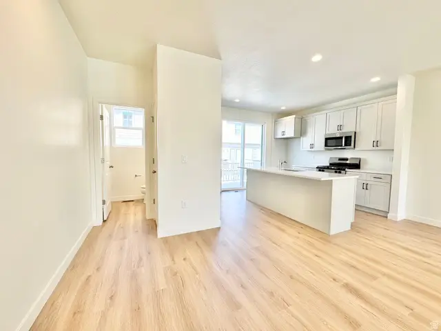 1650 N Main St, Layton, UT 84041 - #3