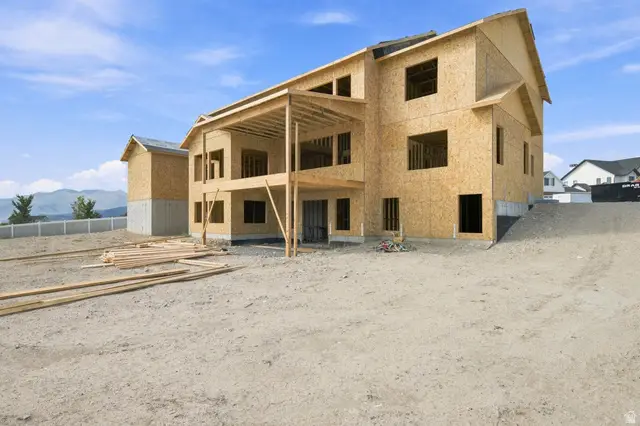 9126 N Lakefront Dr, Eagle Mountain, UT 84005 - #2