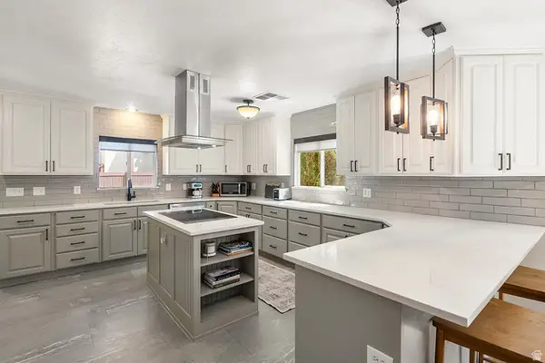 1014 E Smart Ln, Sandy, UT 84094