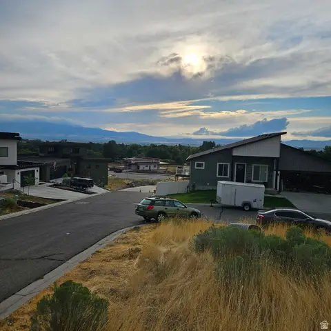 1941 Pebble Creek Ct #82, Logan, UT 84341