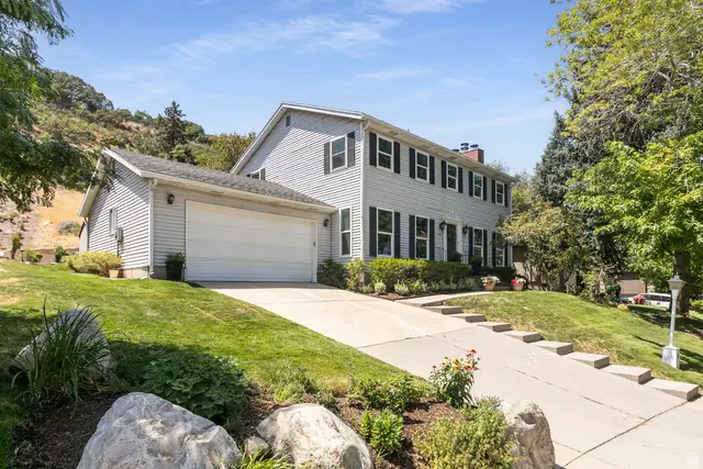 3636 E Macintosh Ln S, Cottonwood Heights, UT 84121 - #3
