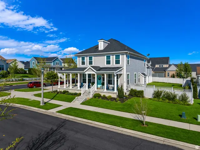 4966 S Kitsap Way W, South Jordan, UT 84009 - #2