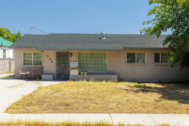267 S 300 W, Saint George, UT 84770 - #1