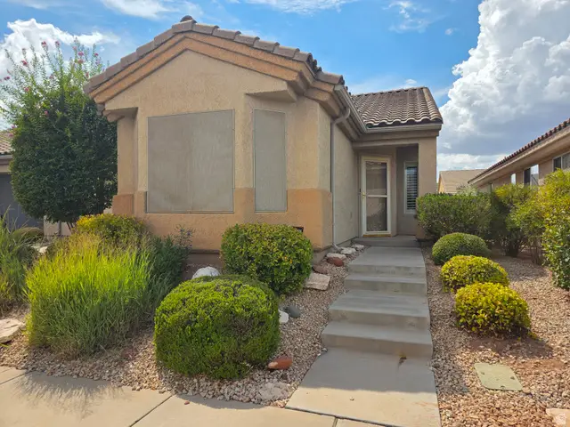 4532 S Cold River Dr, Saint George, UT 84790 - #2