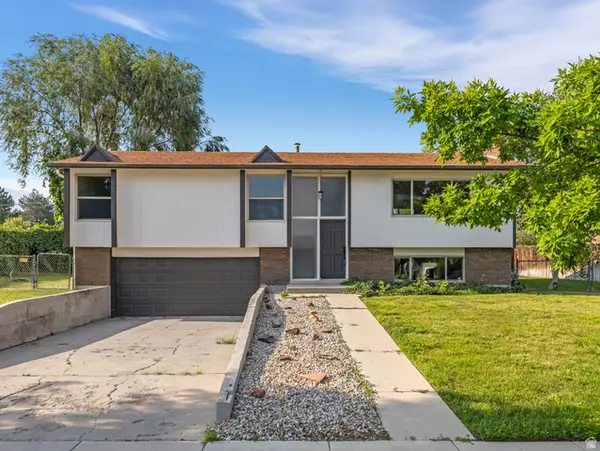 1384 E Sudbury Ave, Sandy, UT 84093
