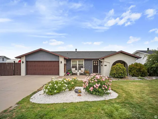 2415 E Campus Dr, Cottonwood Heights, UT 84121 - #1