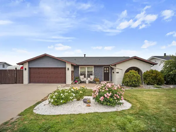 2415 E Campus Dr, Cottonwood Heights, UT 84121