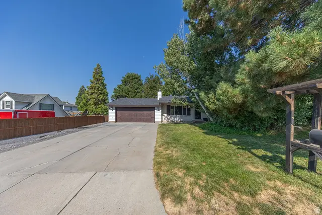 2569 N 700 E, North Ogden, UT 84414 - #1